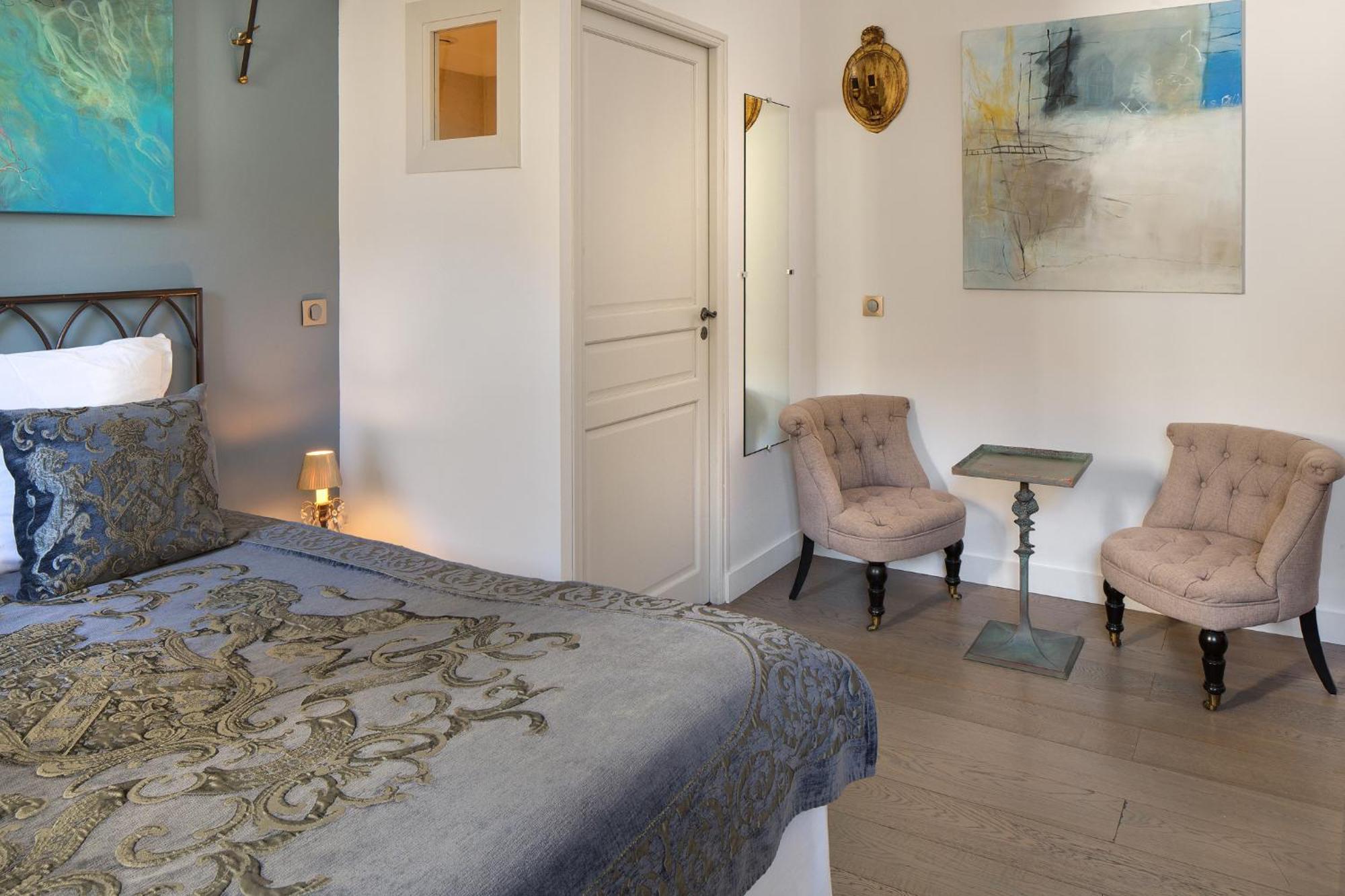 La Maison Des Augustins 4 Stars Spa Et Fitness Awinion Pokój zdjęcie